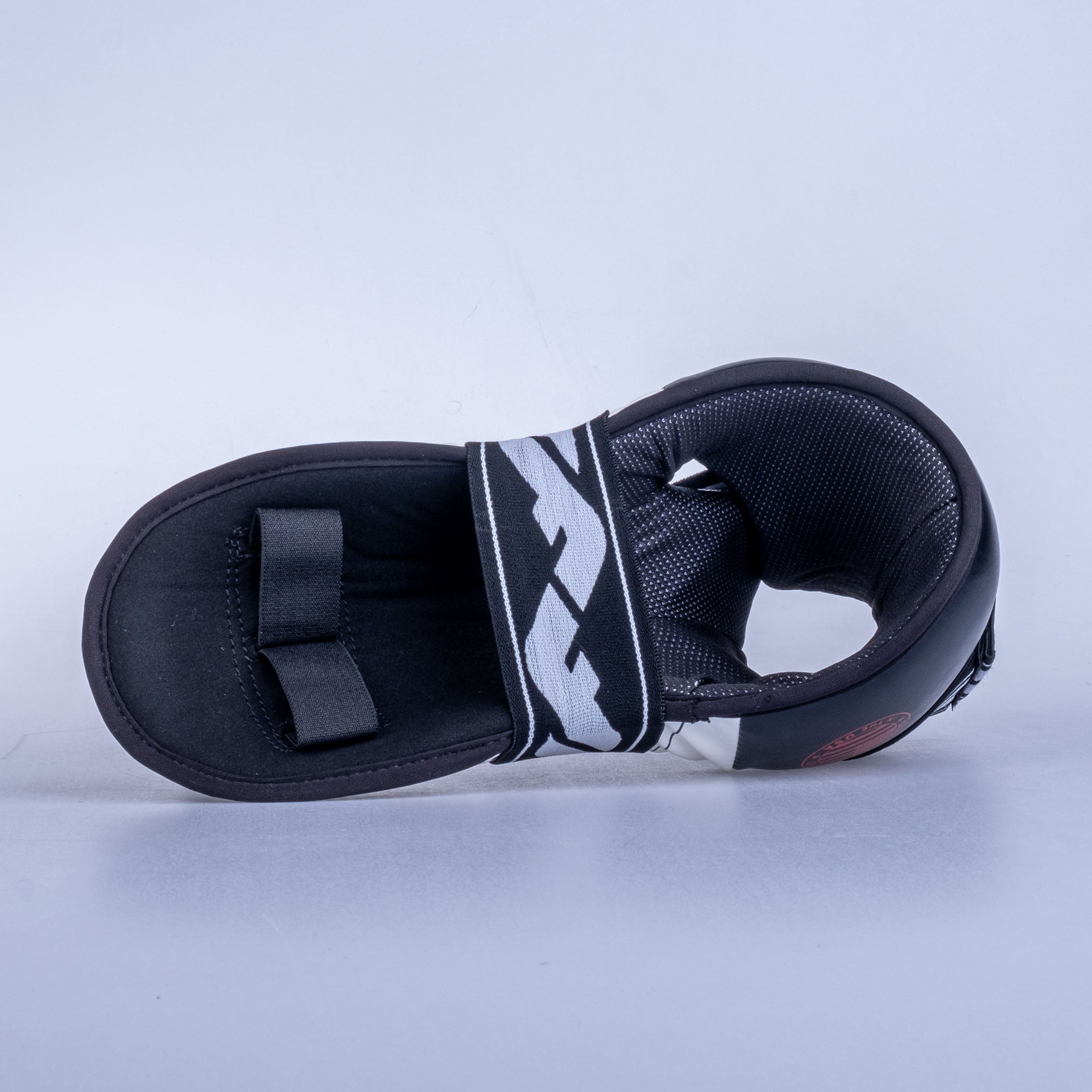 Fighter Foot Gear Pro Edition - white/black