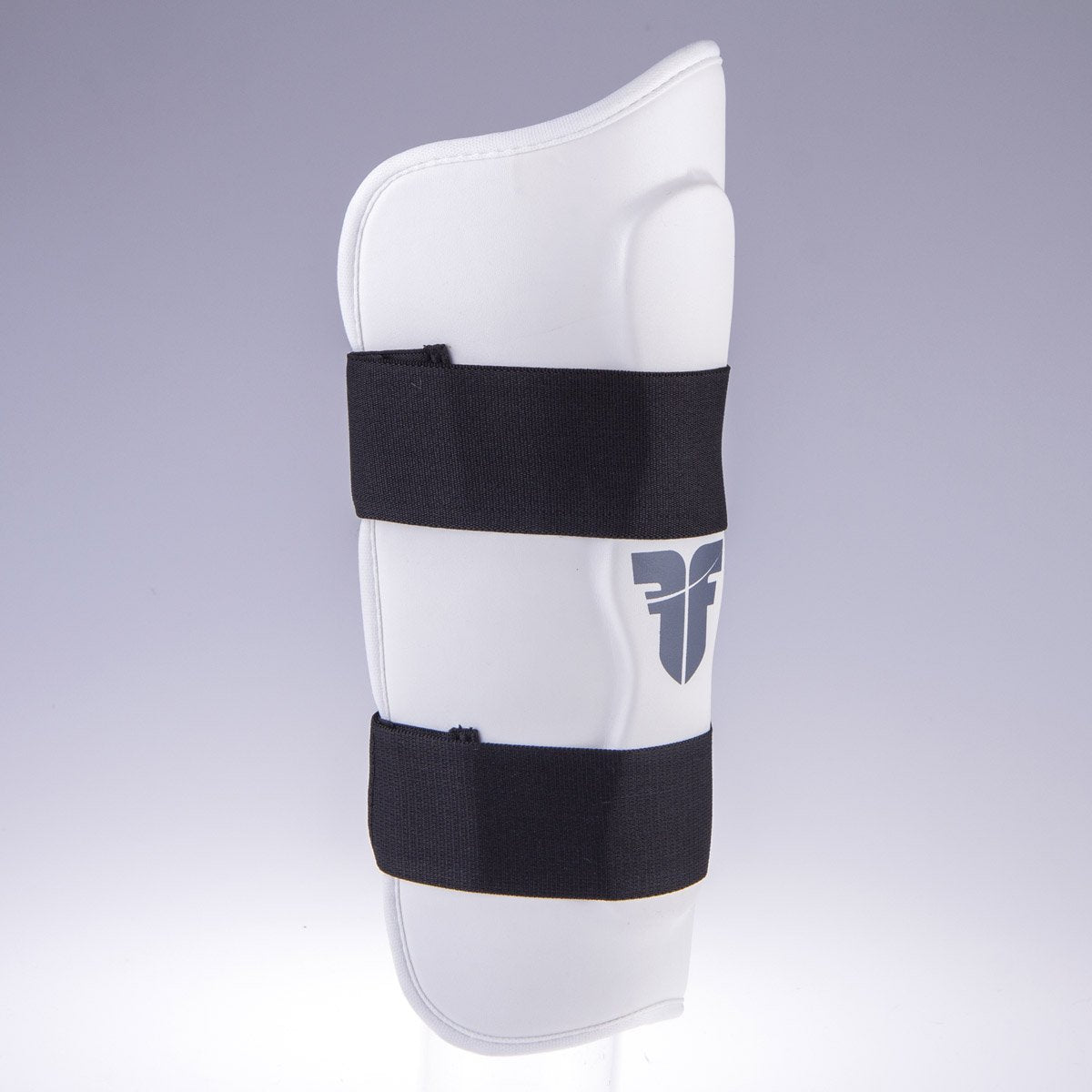 Shin Guard Fighter Ergo - white