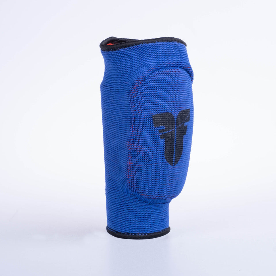 Fighter Reversible Elbow Guard - blue/red