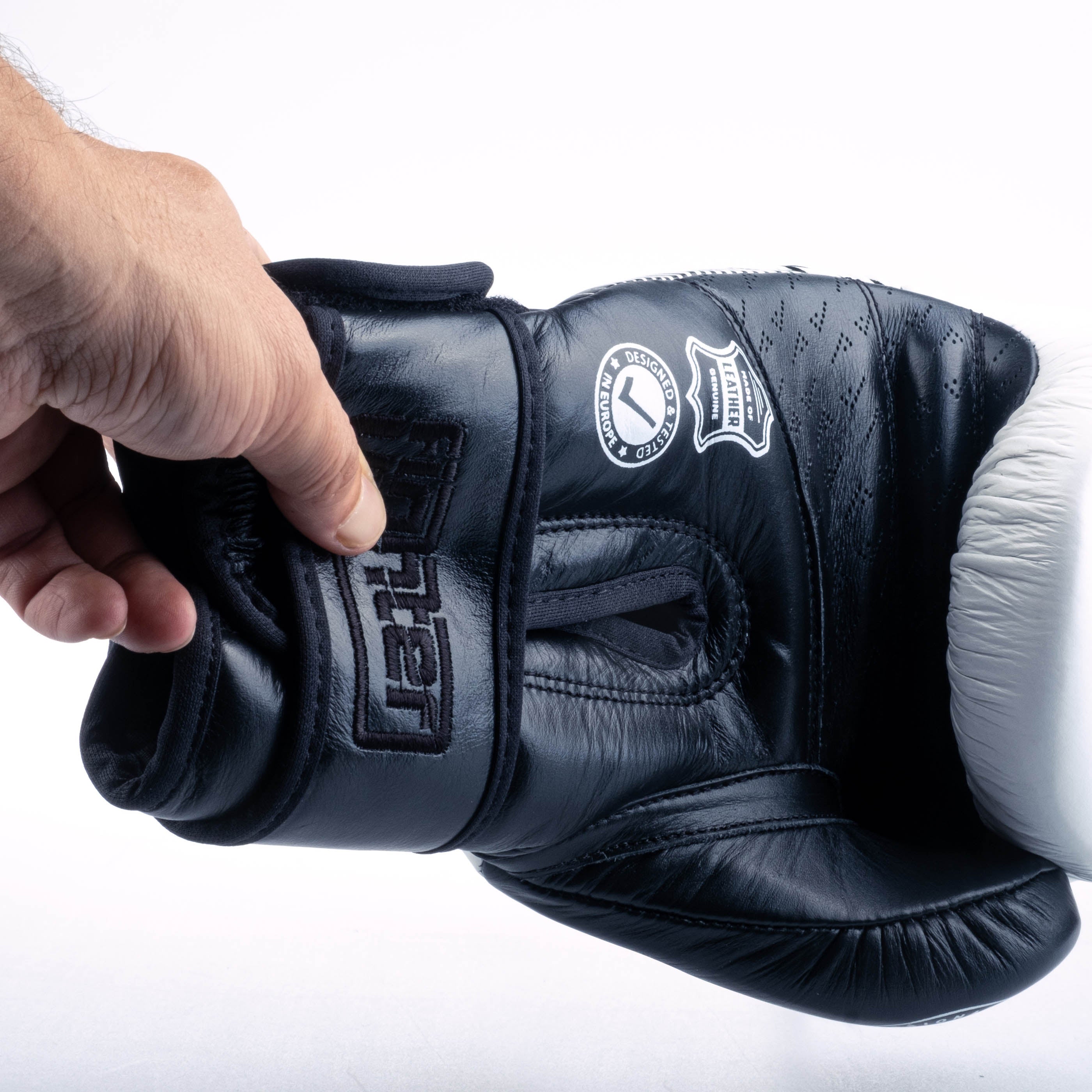 Fighter Boxing Gloves Pro - white, FBG-PRO-001