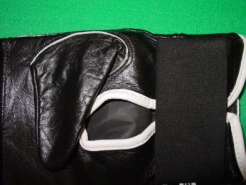 Fighter Bag Gloves Pro - black